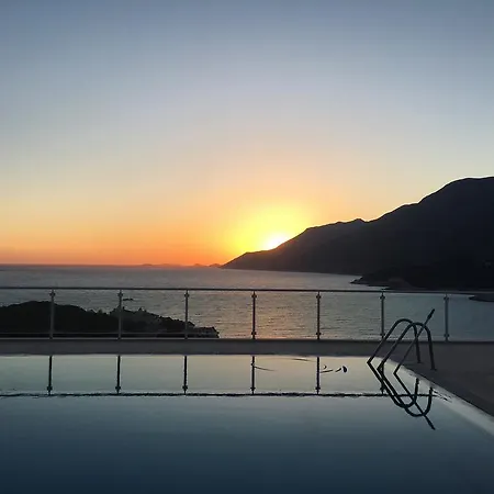 Villa Lara *